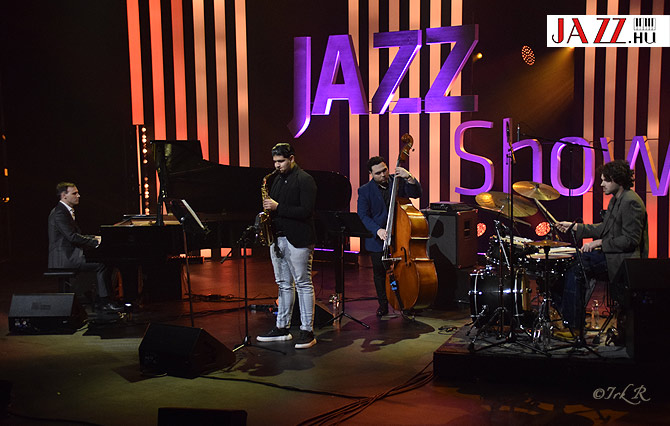Péch Lóránt Quartet